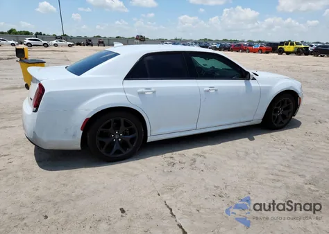 2022 Chrysler 300 Touring L из США, поврежденный, VIN 2C3CCADG7NH154942